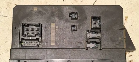 Mercedes-Benz Sprinter W906 SAM control unit A9069006701 A9069013100 A9069022001