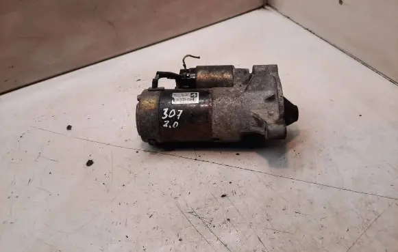 Peugeot 307 Starter motor M001T80381