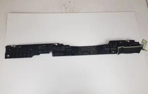 Land Rover Discovery 3 - LR3 Front sill trim cover EOX500091