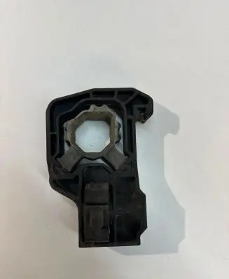BMW 5 F10 F11 Radiator mount bracket 7575248