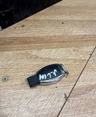 Mercedes-Benz E W211 Ignition key/card