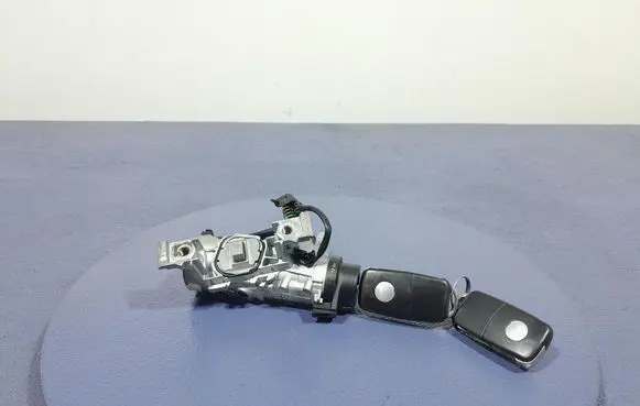 Volkswagen Golf Plus Ignition lock 1K0905951B