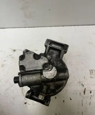 Toyota RAV 4 (XA30) Air conditioning (A/C) compressor (pump) 4472601257
