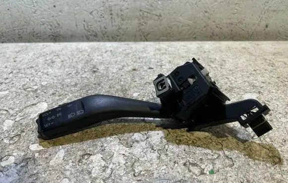 Volkswagen Golf V Indicator stalk 1K0953513A 01103501 10350141565657