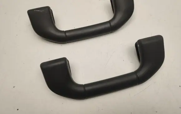 Mercedes-Benz E C207 W207 Front interior roof grab handle A2048100051