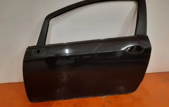 Fiat Punto (199) Front door