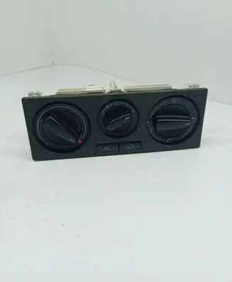 Volkswagen Golf IV Climate control unit 1J0820045F