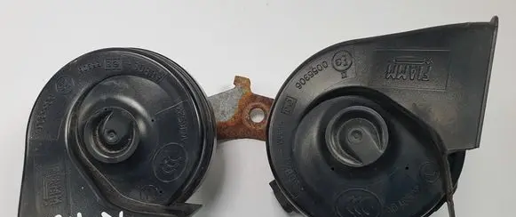 Opel Corsa D Horn signal 13184272