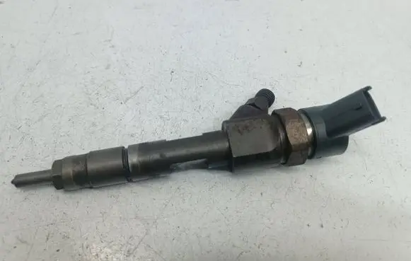 Renault Espace IV Fuel injector 8200100272 0445110110 0445110110B