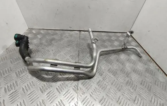 Jaguar XJ X351 Engine coolant pipe/hose AW9318C553AC