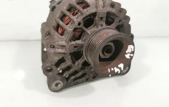 Volkswagen Golf IV Generator/alternator 030903023L