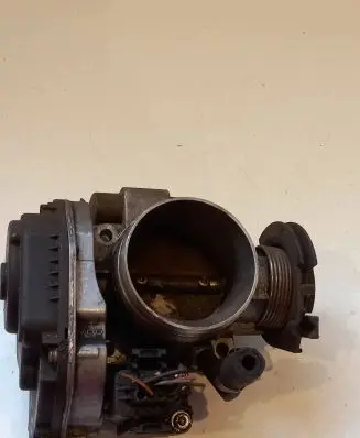 Volkswagen Golf III Throttle valve 037133064D