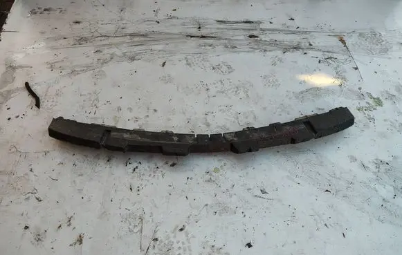 Nissan Qashqai Front bumper foam support bar 62090BR01A