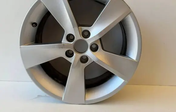 Skoda Rapid (NH) R16 alloy rim 5JA601025AD