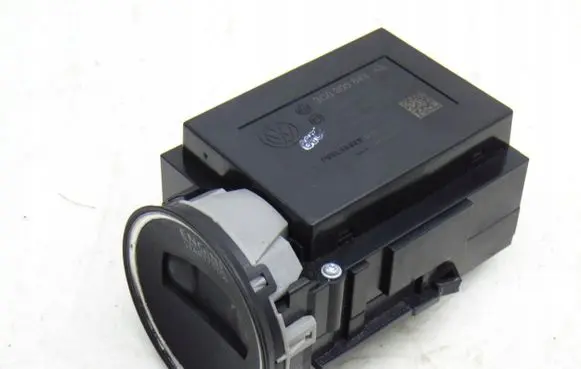 Volkswagen PASSAT B7 Ignition lock 3C0905843A