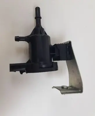 Mercedes-Benz GLA W156 X156 Fuel tank valve A0004760600