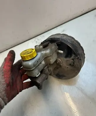 Skoda Fabia Mk2 (5J) Brake booster 6Q1614105AG