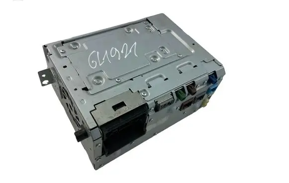 Volvo V40 Radio/CD/DVD/GPS head unit 31667604AA