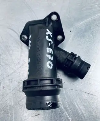 BMW X5 E70 Engine coolant pipe/hose 2247744