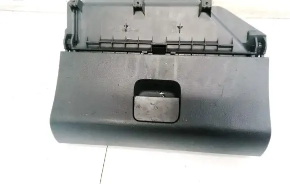 Volkswagen Polo Glove box 6Q1857097R 6Q1857101E
