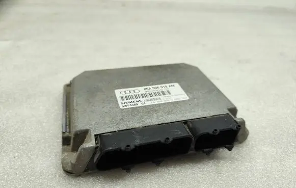 Audi A3 S3 8L Engine control unit/module 06A906019AM 5WP4380