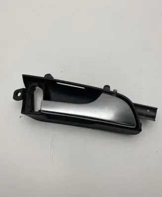 Audi A3 S3 8P Front door interior handle 8P3867020A