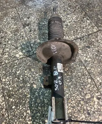 Peugeot 308 Front shock absorber/damper
