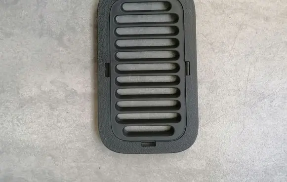 Renault Master III Air vent grill in roof 798700003R