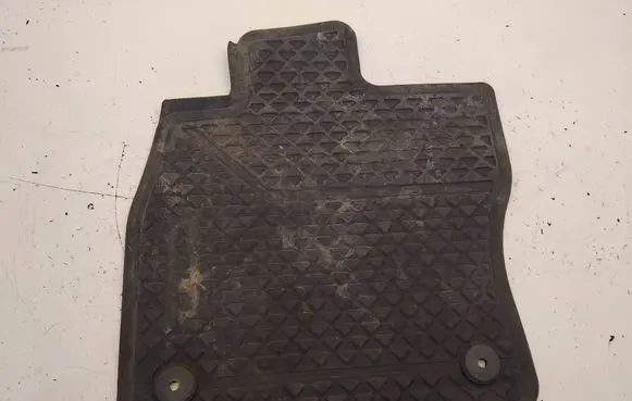 Volkswagen Golf VII Front floor mat 5G1061502