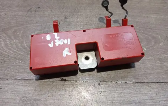 Volvo V70 Antenna control unit 8637602 AAR30830