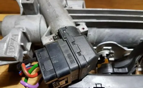 BMW 3 E46 Ignition lock contact 6901961