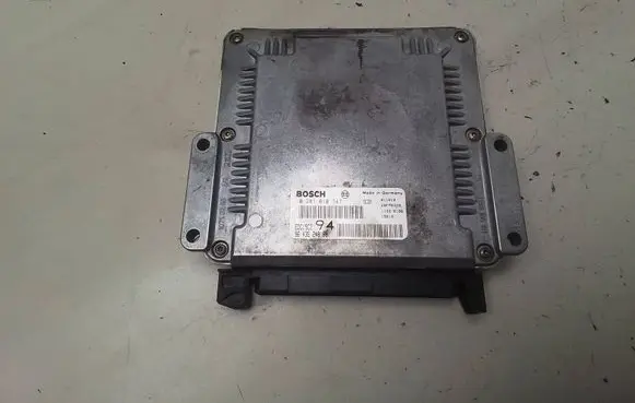 Peugeot 307 Engine control unit/module 0281010747 9643524880 EDC15C2