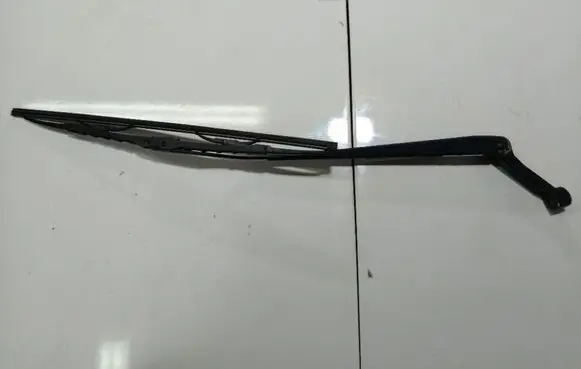 Toyota Corolla E120 E130 Front wiper blade arm 