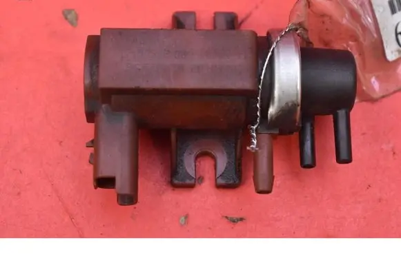 Peugeot 307 Vacuum valve 9652570180