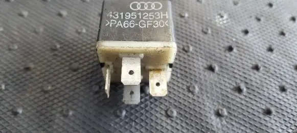 Volkswagen PASSAT B5 Other relay 431951253H