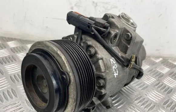 BMW 7 F01 F02 F03 F04 Air conditioning (A/C) compressor (pump) 9205096