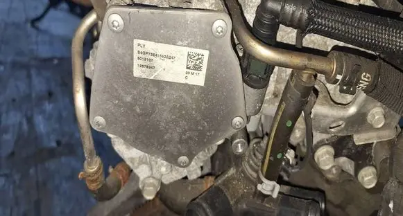 Opel Insignia B Vacuum pump 5015107 12678247
