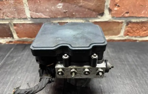 Mercedes-Benz Sprinter W906 ABS Pump A9069002502 ZGS001 269516