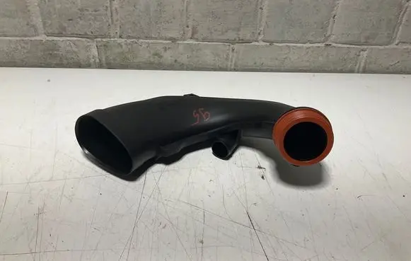 BMW 5 F10 F11 Air intake duct part 7577451