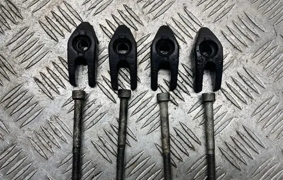 Fuel Injector clamp holder