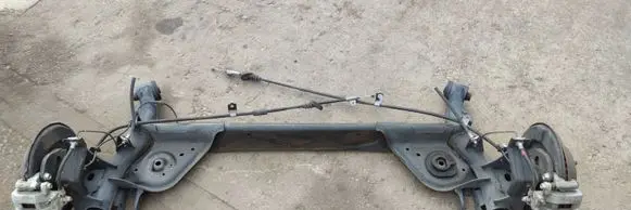 Nissan Leaf II (ZE1) Rear axle beam 