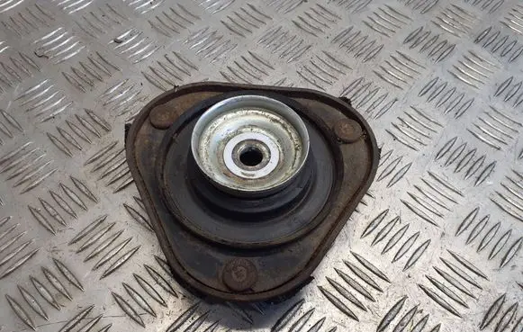 Toyota Avensis T270 Front upper strut mount 