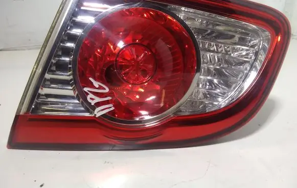 Hyundai Santa Fe Tailgate rear/tail lights 924062B5