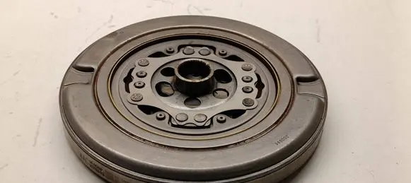 Volkswagen PASSAT B8 Flywheel 04E105266P