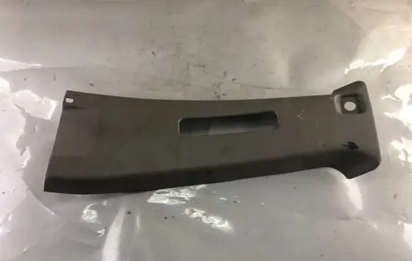 Nissan Patrol Y61 (B) pillar trim (top) 76914VB000
