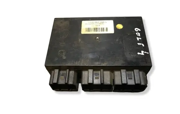 Volkswagen Golf IV Comfort/convenience module 1C0962258G 5ZA00795650