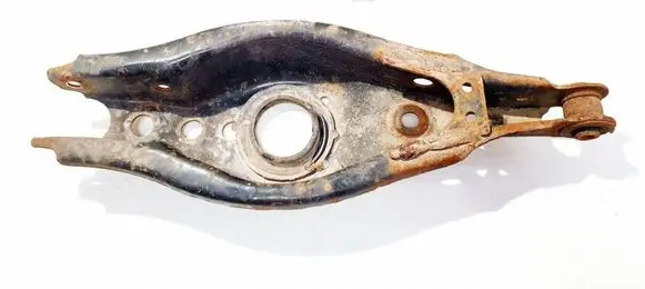 Toyota Avensis T270 Rear upper control arm/wishbone