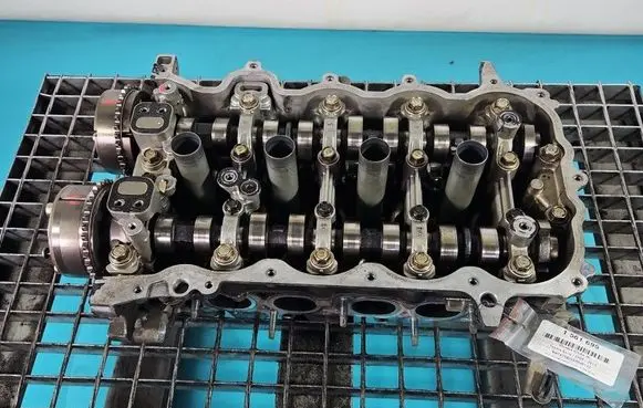 Toyota Auris 150 Engine head IMPRK1561695