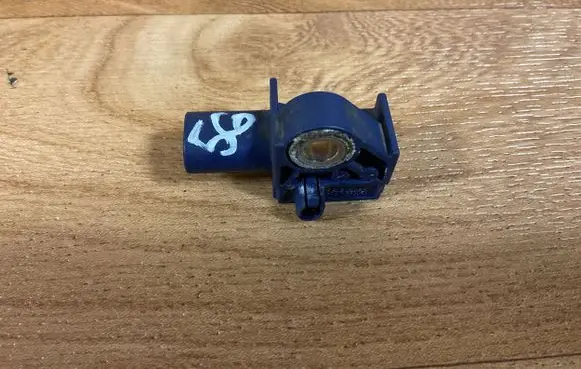 Mercedes-Benz E W212 Airbag deployment crash/impact sensor A2128204926 5WK43872