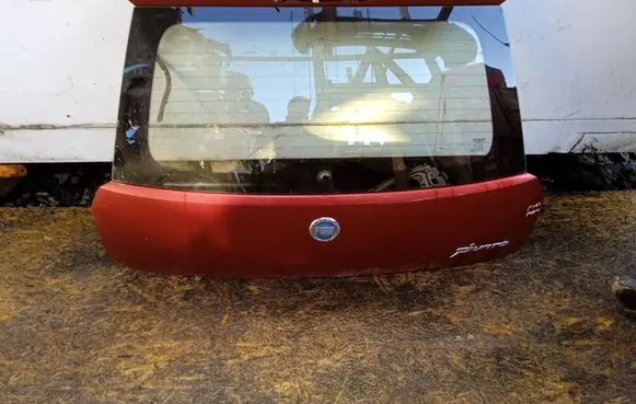 Fiat Punto (188) Tailgate/trunk/boot lid